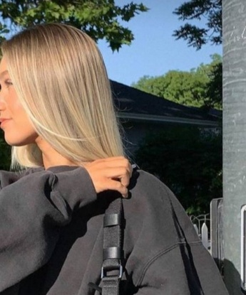 Утонченная красавица сделает твои фантазии реальностью. Я ласковая и страстная, нежная и жгучая в постели. Гарантирую анонимность и абсолютное удовольствие. 10271, 25 лет