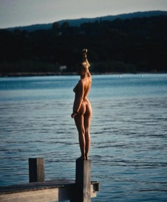 Мои услуги нацелены на твое максимальное наслаждение и релаксацию. Я умею создавать неповторимую атмосферу и исполнить все твои фантазии. Мои фото настоящие и соответствуют действительности. Получай удовольствие от моих искусных ласк и забудь обо всех своих проблемах. У меня есть отличные отзывы от довольных клиентов, которые говорят о моем профессионализме и умении угадывать желания. Ты заслуживаешь самого лучшего, и я готова предложить тебе это. Жду встречи, чтобы погрузиться в мир страсти и наслаждения. 💋💕🔥 13206, 29 лет